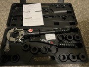 Fugert ZACISKARKA DO RUR PEX HYDRAULICZNA MATRYCE V/U/TH 15-32MM + WALIZKA