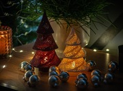 Dekoracyjna choinka 3D z podświetleniem LED - wysokość 18 cm