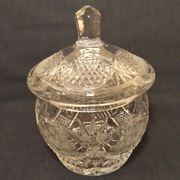 Duży pojemnik, bomboniera