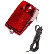 Lampa tylna na błotnik dynamo wd409