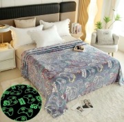 Koc świecący w ciemności Kolorowe Pady 150x200cm