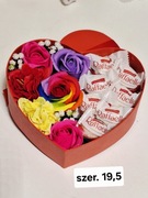 Flower box serce, kwiaty mydlane pachnące,  Walentynki, prezent, raffaello 