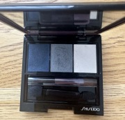 Shiseido cienie do powiek trio pełnowymiarowe