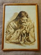 Obraz haftowany ręcznie - Modlitwa Jezusa - Haft krzyżykowy 30x40 w ramie