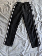 Spodnie dresowe adidas 3stripes rozmiar 140 (9-10 lat)