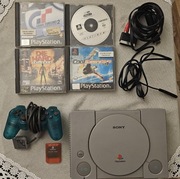 PSX SCPH-9002, Kable, Karta Pamieci, Pad, 4 Gry