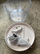 Poidełko z fontanną dla kota