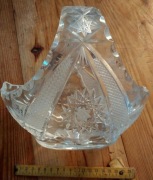 PRL szkło koszyczek kryształowy Wielkość 18 cm na 18 cm