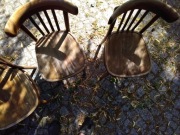 Drewniane krzesła gięte 