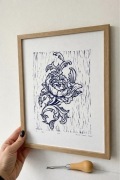 Linoryt w Ramie A4 - Kwiat Ornament niebieski - ręcznie drukowana grafika