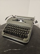 MASZYNA DO PISANIA OLYMPIA