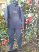 Pianka neoprenowa Xcell Infinity z kapturem 5/4mm- rozm.L, mega ciepła