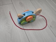 Drewniany żółw do ciągnięcia