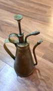 Mosiężny spryskiwacz oliwiarka vintage z patyną ok 200–250 ml