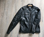 Kutka męska stylizowana na motocyklową. Diverse
