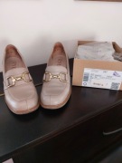 Buty damskie na obcasie Ryłko