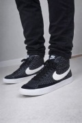 Buty Nike Blazer Mid '77 (DC9197-001) Czarne Białe Logo - r 39