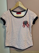 Biały T-shirt w czerwone paski, Bershka