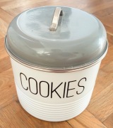 Pojemnik metalowy z uszczelką 3,3L Typhoon np. na ciasteczka