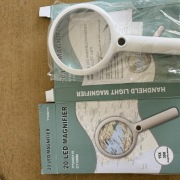 ręczna lupa z podświetleniem LED i trzema trybami oświetlenia