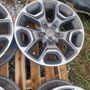 Felgi Cherokee Trailhawk z czujnikami