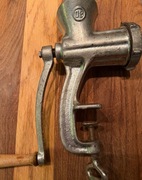 Stara maszynka  do mielenia mięsa alfa 5  ob 