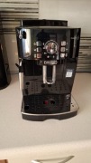 Ekspres DELONGHI  Magnifica S gwarancja 3 lata