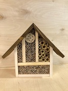 Hotel domek ul budka dla owadów pszczół murarek