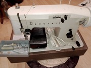 Maszyna Łucznik 466 w walizce 