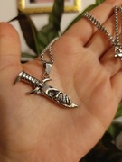 Nowy naszyjnik łańcuszek nóż sztylet 