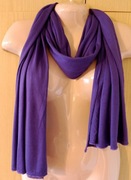 duży szal z wiskozowej dzianiny