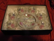 Komplet do kawy , herbaty 6 talerzyków , 6 filiżanek , fabrycznie nowe