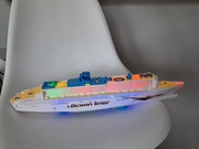 nowy statek jeździ, gra i świeci. Uszkodzone pudełko