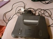 Konsola nintendo 64 ze wszystkimi kablami