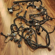 JEEP GRAND CHEROKEE WJ, XJ 4.0 INSTALACJA, WIĄZKA KOMORY SILNIKA