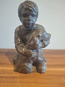 Figurka gipsowa chłopiec z pieskiem 