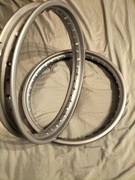 Obręcze felgi SHL M11 18 cali komplet oryginał W2A Wiatr 