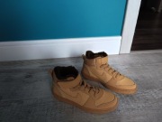 Sprzedam buty Nike chłopięce do kostki ocieplane