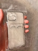 Sprzedam etui do IPhone 15