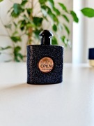 Yves Saint Laurent Black Opium 