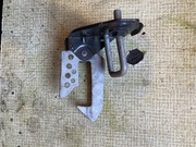 BMW F10 F11 F12 F13 Rygiel Maski Zaczep OE 7183764