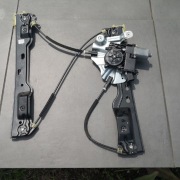 Podnośnik szyb lewy przód, Asta j 