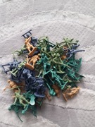 Żołnierzyki plastikowe