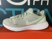 Buty Nike Revolution 5  rozmiar EUR 42,5  BQ3207-300