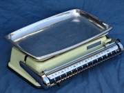 Waga kuchenna SOEHNLE do 12,5 kg mechaniczna, stara, w pełni sprawna