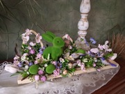 Kompozycja wiosenna na desce - zając 