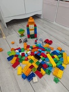 LEGO Duplo prawie 200 szt + duża płytka, zwierzątka, ludzik