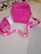 Modna, jaskrawa torebka damska. Kolor: różowy, fuksja. Marka: Victoria&Co.