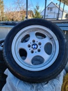 4 aluminiowe felgi z oponami letnimi