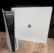 Konsola PS5 z napędem 